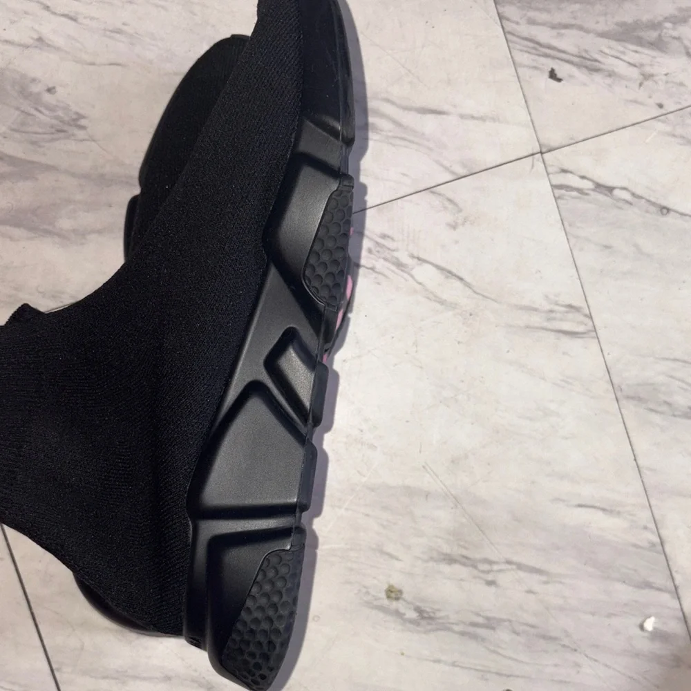 Balenciaga Black Sock-Style Sneakers with Pink Logo Detail - Picture 3 of 7